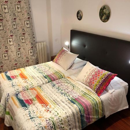 Apartaments Vicus 1 Con Vistas A La Plaza Mayor De Vic Buitenkant foto