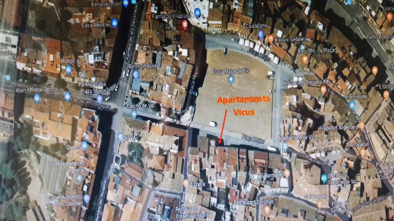 Apartaments Vicus 1 Con Vistas A La Plaza Mayor De Vic Buitenkant foto
